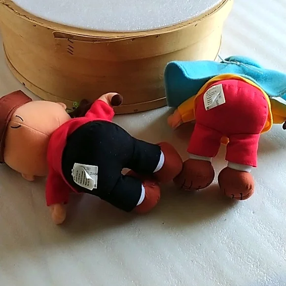 Peanuts Plush Toy Set - Hallmark - Picture 7 of 7